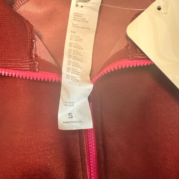 Fabletics Casey Cropped jacket - Picture 3 of 5
